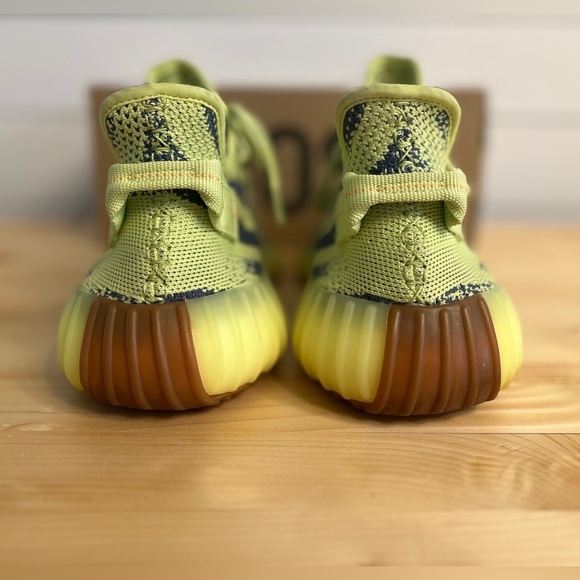 Yeezy Boost 350 V2 Semi Frozen Size 10.5 - Picture 7 of 11